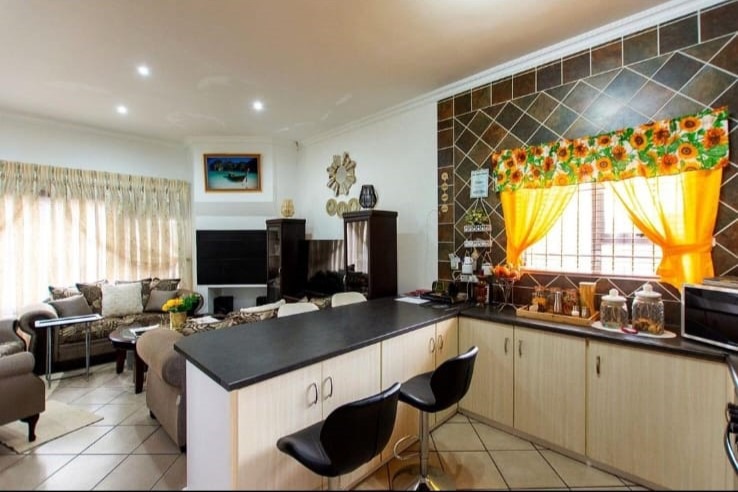 3 Bedroom Property for Sale in Vredenburg Western Cape